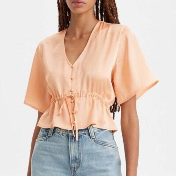 Levi's Tops - Levi’s Lindy blouse